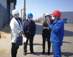 佳木斯市市场监管局深入企业开展计量考核与技