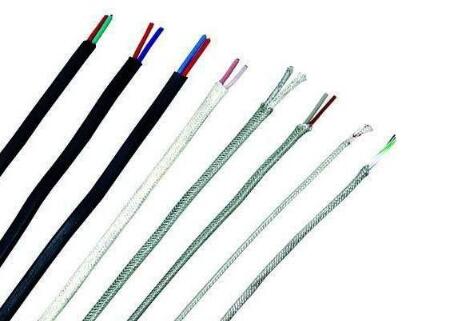 热电偶选配热电偶温度变送器后，还需要补偿导