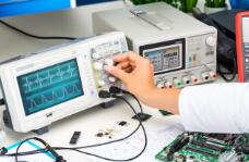 校准过程仪表是现场校准好还是实验室好