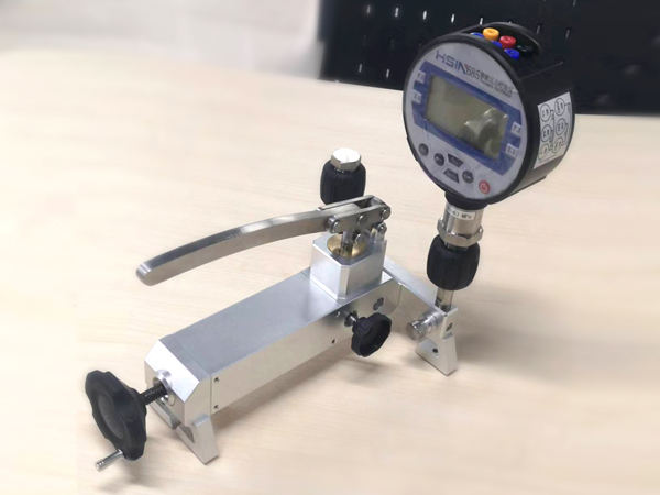 压力表校验器：保障地铁安全运行的准确检测设备