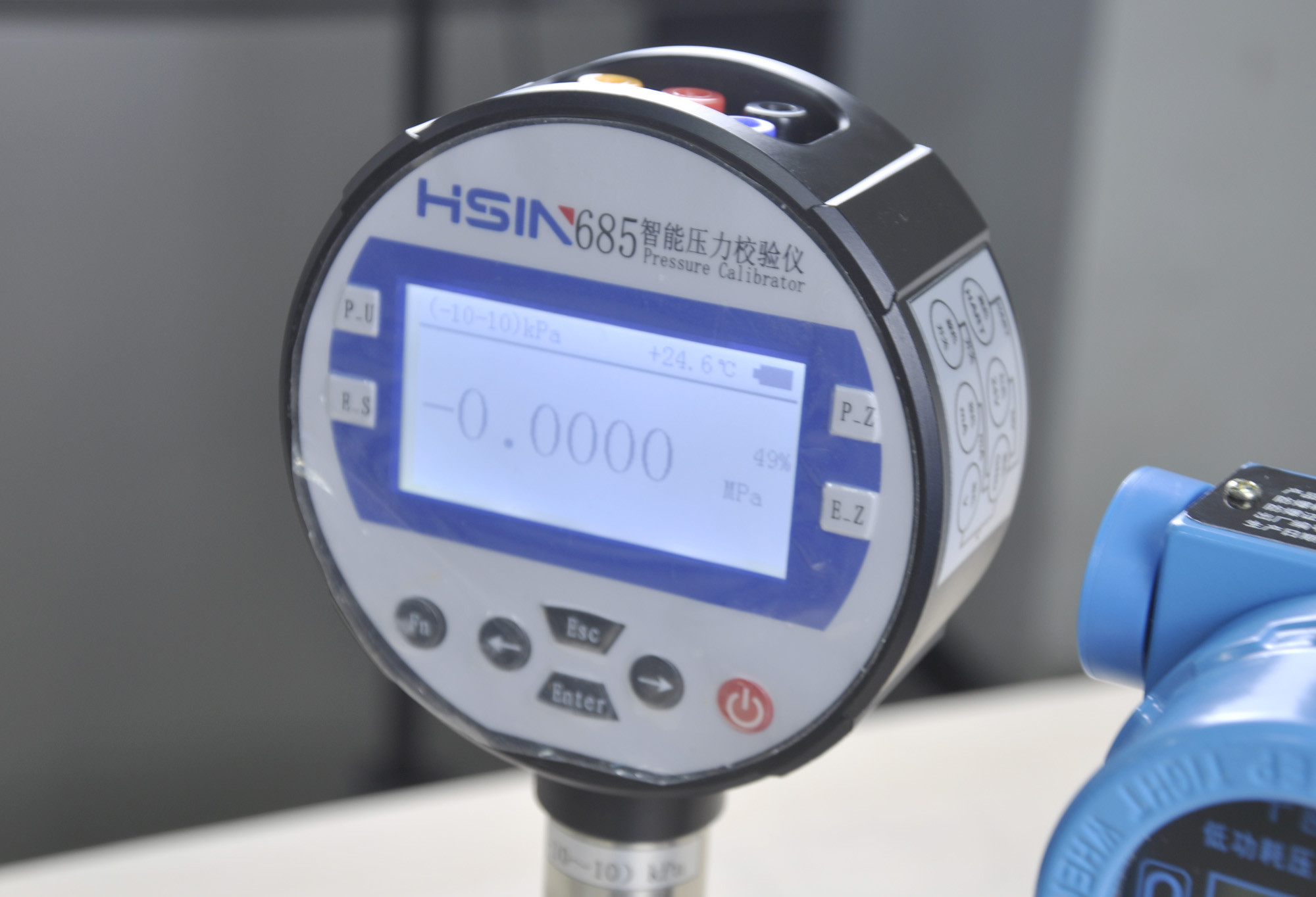 确保天然气开采安全：压力校验仪的应用