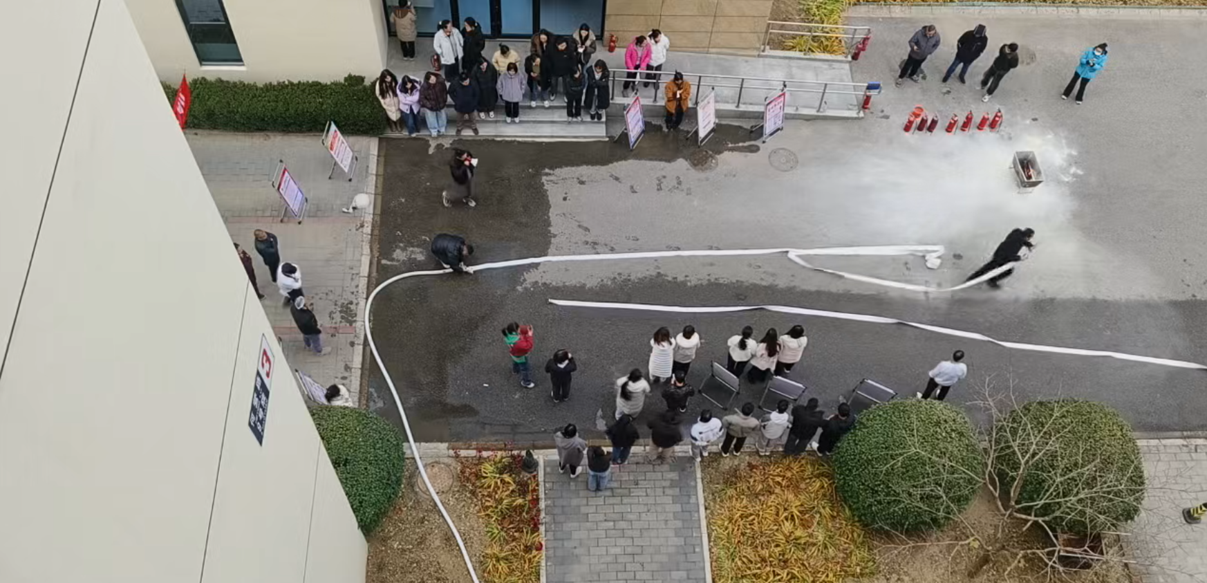 2024澳门原料网组织全员消防疏散演练3