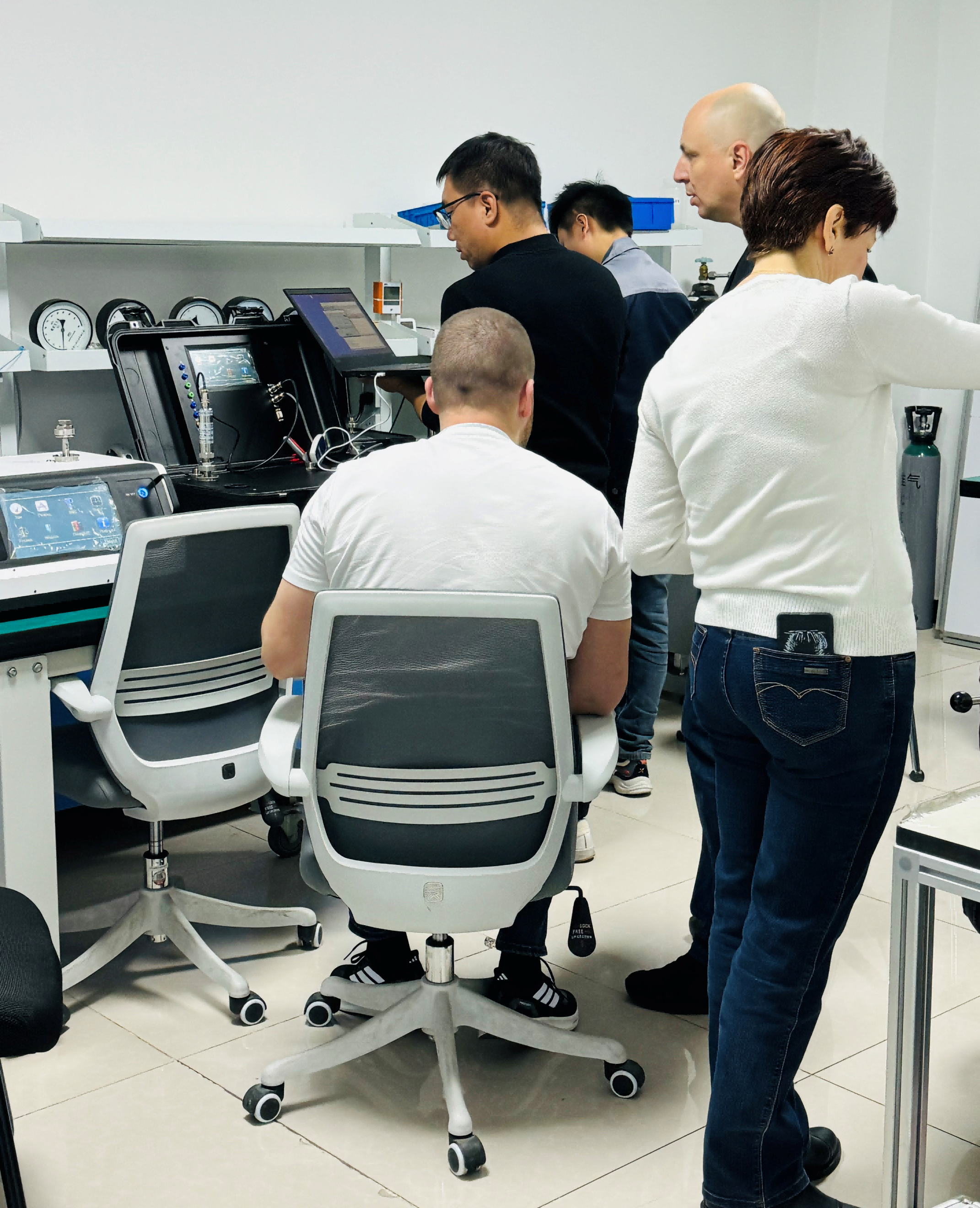 全自动压力仪表校验系统